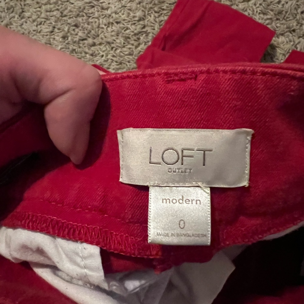 Red Loft ankle dress pants